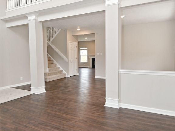 5th image of 18690 Round Lake Rd