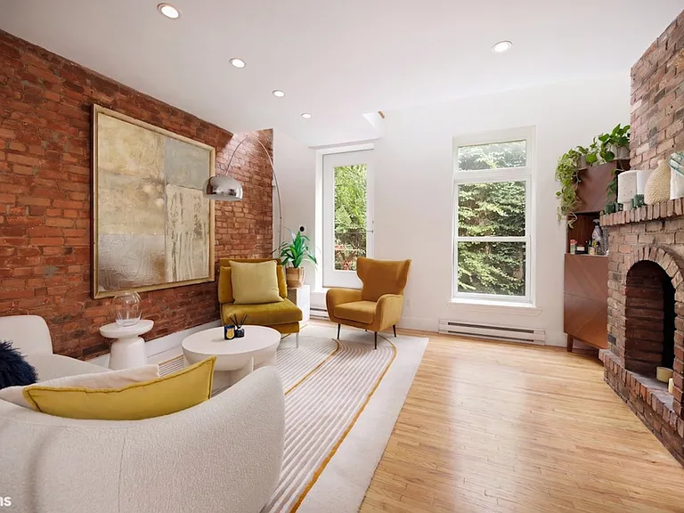 45 Horatio St #2 — Photo 1