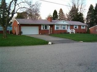 4631 10th St NW, Canton, OH 44708