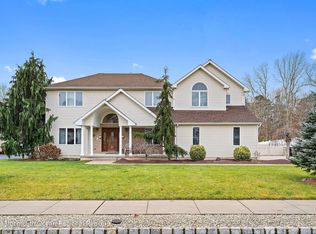 22 Orsaf Ln, Bayville, NJ 08721