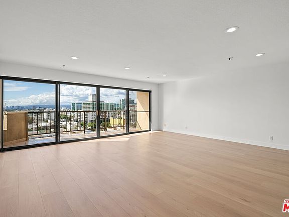 2nd image of 727 S Ardmore Ave APT 1002