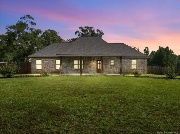 1657 Hickman Rd, Deridder, LA 70634