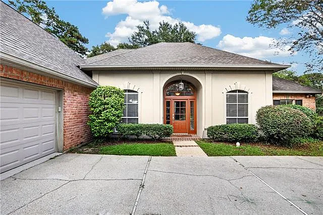5 bed, 3.0 bath, 2461 sqft, $2,800 — Photo 3