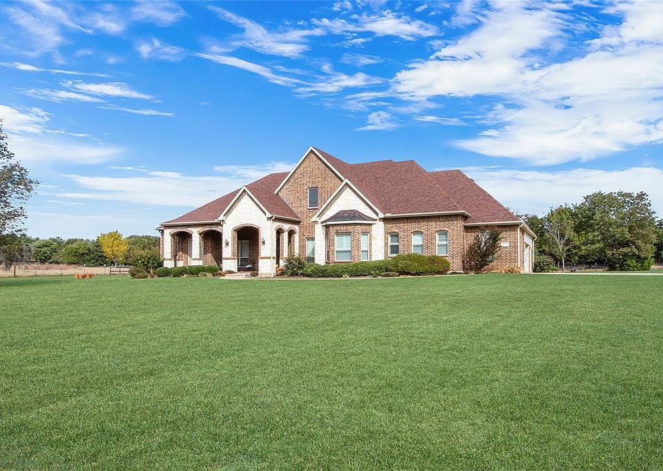 1st image of 770 Orchid Hill Ln