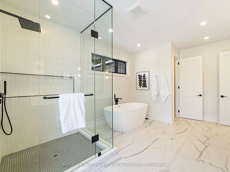 2057 Salvator Blvd — Photo 27