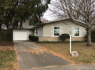 85 Andover Dr, Springfield, IL 62704