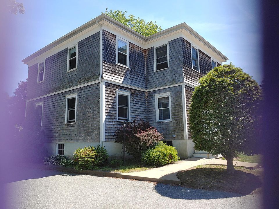 1st image of 15 Hammond St #2