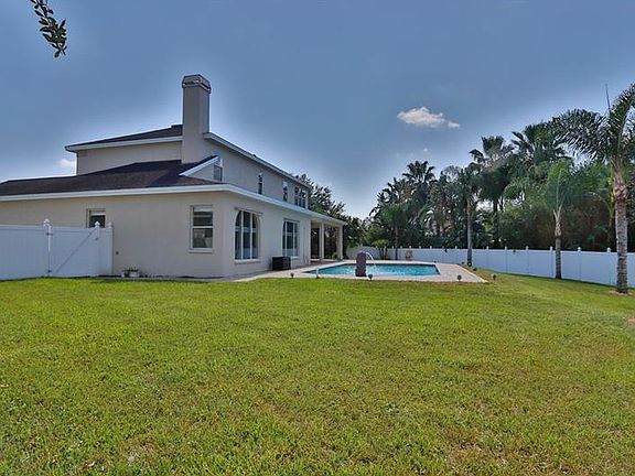 4th image of 2703 Park Meadow Dr