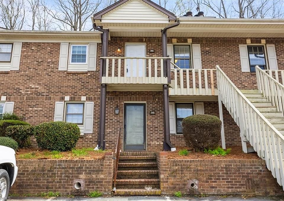 1st image of 245 Olde Vineyard Ct