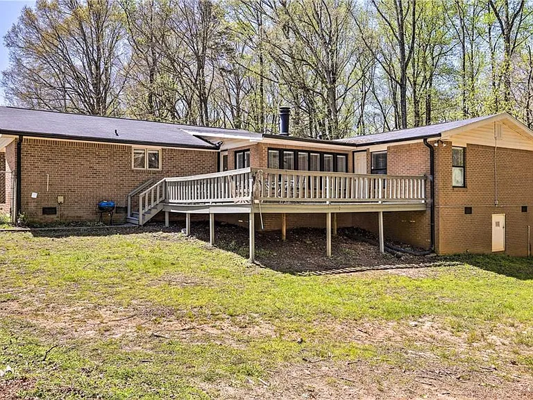 6207 Moss Dr — Photo 35