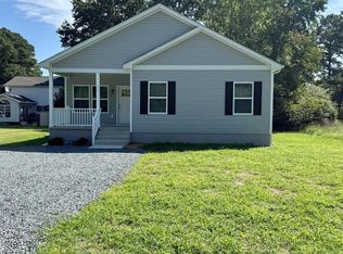 157 Currioman Dr, Montross, VA 22520