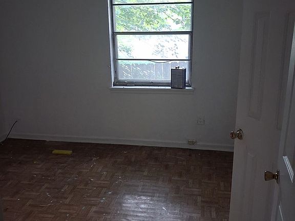 5th image of 3083 Guernsey Ave