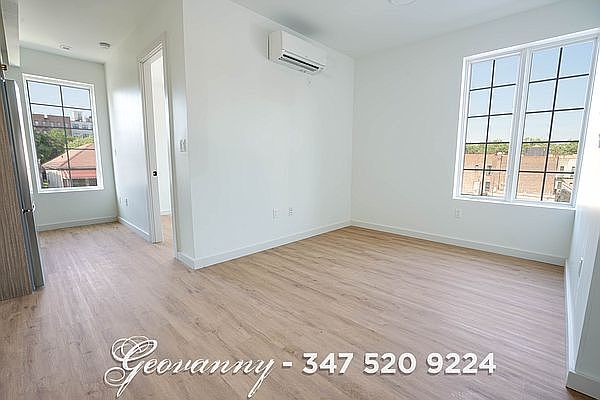 2nd image of 1681 Carroll St #4D