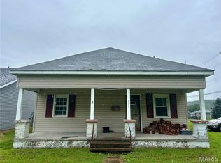 111 Helen Ave, Chaffee, MO 63740
