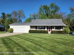 1048 Chris J Dr, Lansing, MI 48917