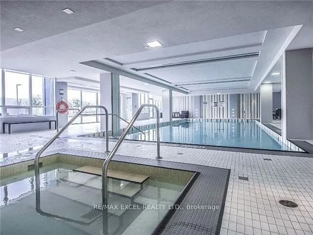7167 Yonge St #1503 — Photo 9