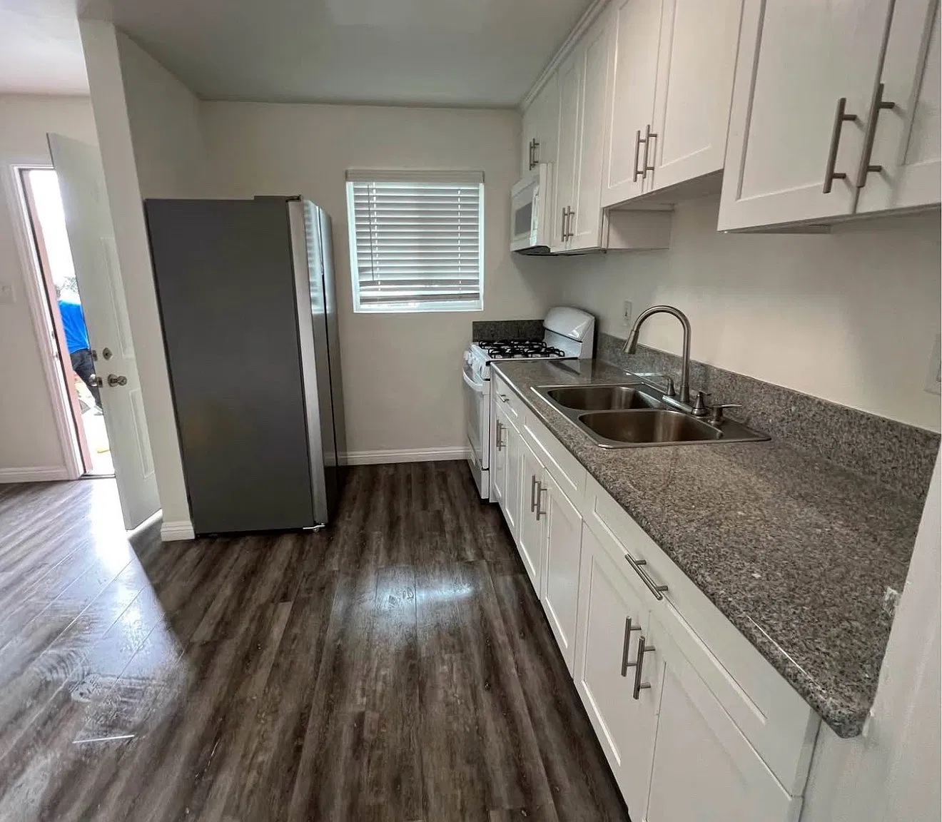 1 bed, 600 sqft, $1,900 — Photo 2
