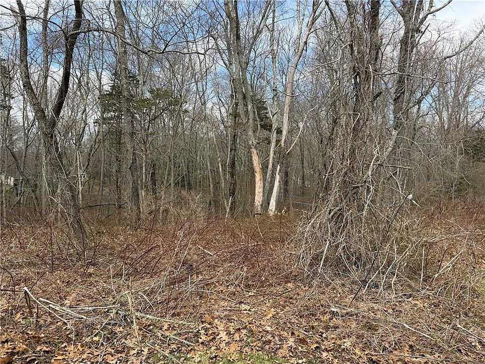 2nd image of 21R Nichols Ln