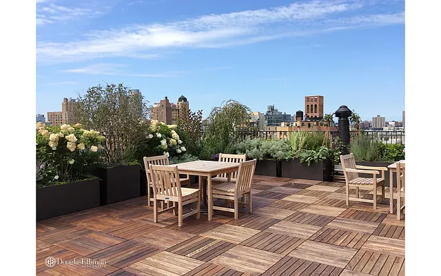 Sold by Douglas Elliman | media 16