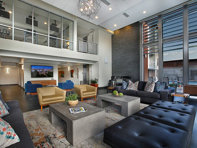 Liberty Blvd Apartments — Photo 12