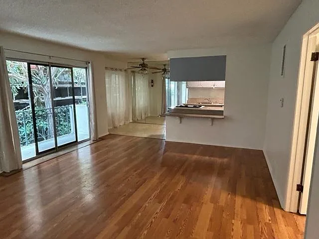 2 bed, 1150 sqft, $3,050 — Photo 4