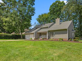 809 Brookview Dr, Elon, NC 27244