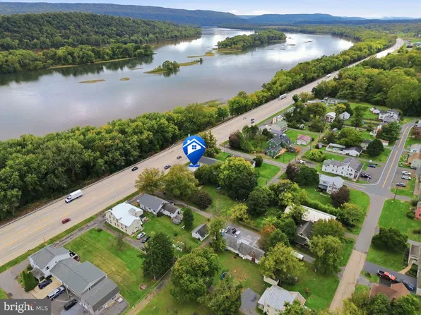 29 N Front St, Duncannon, PA 17020
