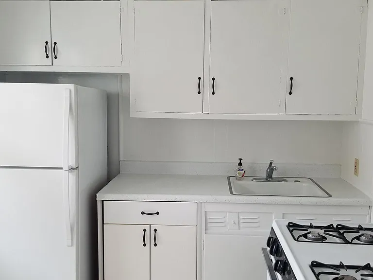 60 Hawley Ave #9 — Photo 7