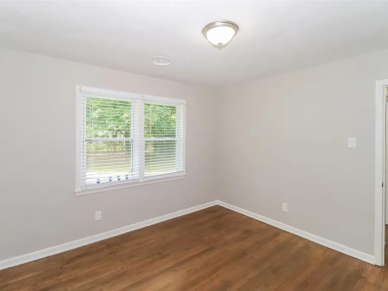 5113 Helene Rd — Photo 9