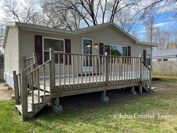 4742 Torsten St, Shelbyville, MI 49344