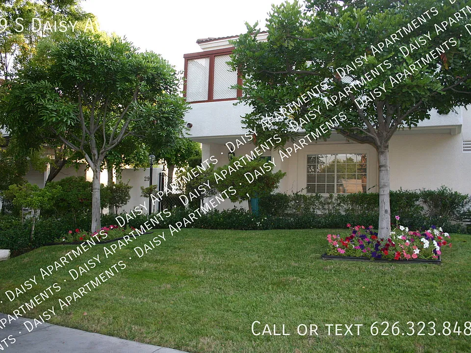 29 S Daisy Ave #4