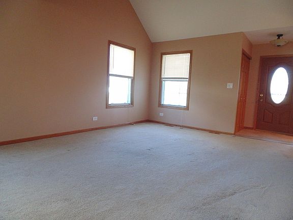 4th image of 1116 Bradbury Cir