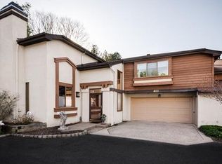 613 Sayre Dr, Princeton, NJ 08540
