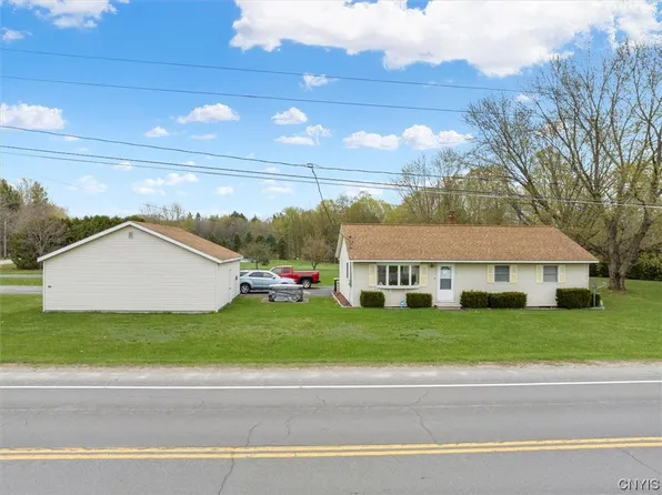 4 Millers Grove Rd, Dolgeville, NY 13329