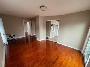 924 N Shore Rd, Revere, MA 02151