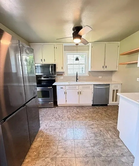 1300 Maywood Rd — Photo 11