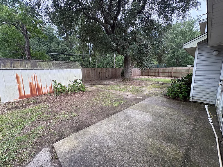 3142 Meadow Lake Dr E — Photo 15