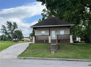 143 E Short Ave, Independence, MO 64050