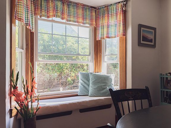 Bench area in dining room