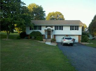 102 Lindsay Ln, Butler, PA 16002