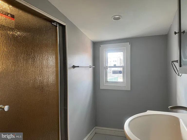 104 Linden St #2 — Photo 11