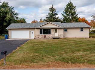 1950 Kowalski Rd, Kronenwetter, WI 54455