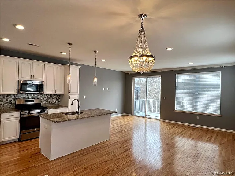 95 Meadow View Dr — Photo 9