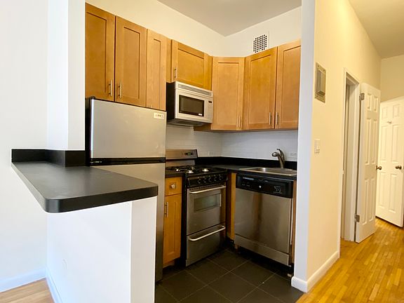 2nd image of 409 E 78th St APT 1A
