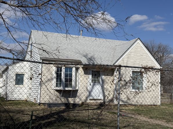1926 E 24th St N, Wichita, KS 67219