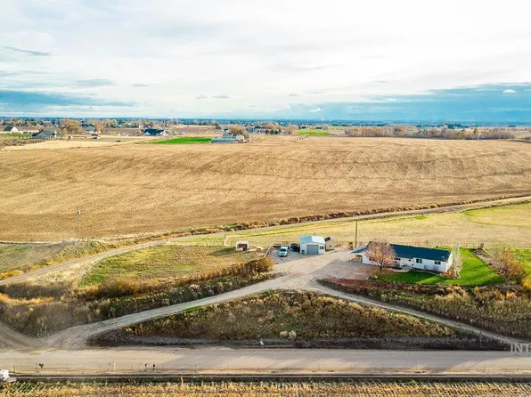 8575 Edna Ln, Middleton, ID 83644