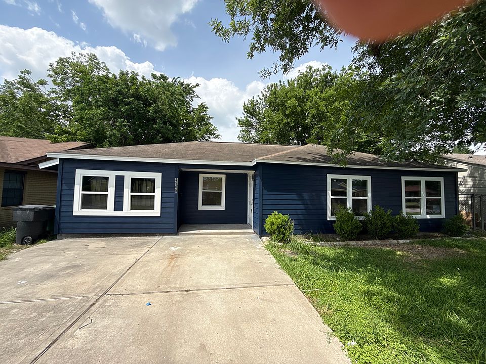 1st image of 4905 Holloway Dr