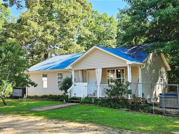 310 Georgian Ter, Alto, GA 30510
