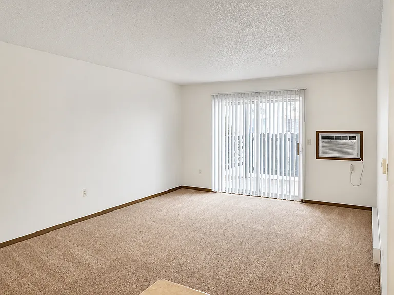 Murdock Apartments — Photo 47