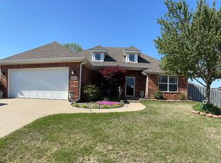 241 Coopers Farm Rd, Centerton, AR 72719